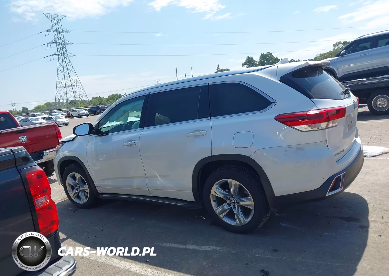 2018 Toyota Highlander Limited VIN:5TDYZRFH3JS250213 - 14
