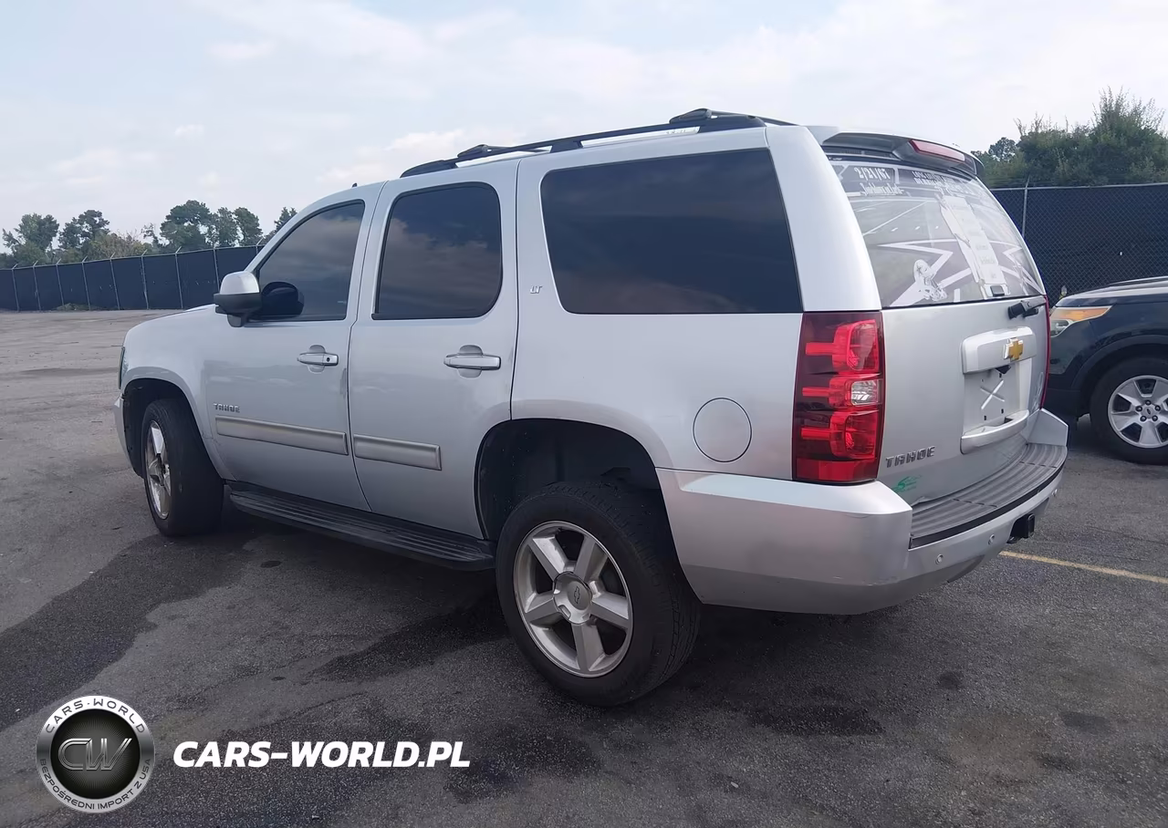 2013 Chevrolet Tahoe Lt VIN:1GNSKBE08DR129507 - 3