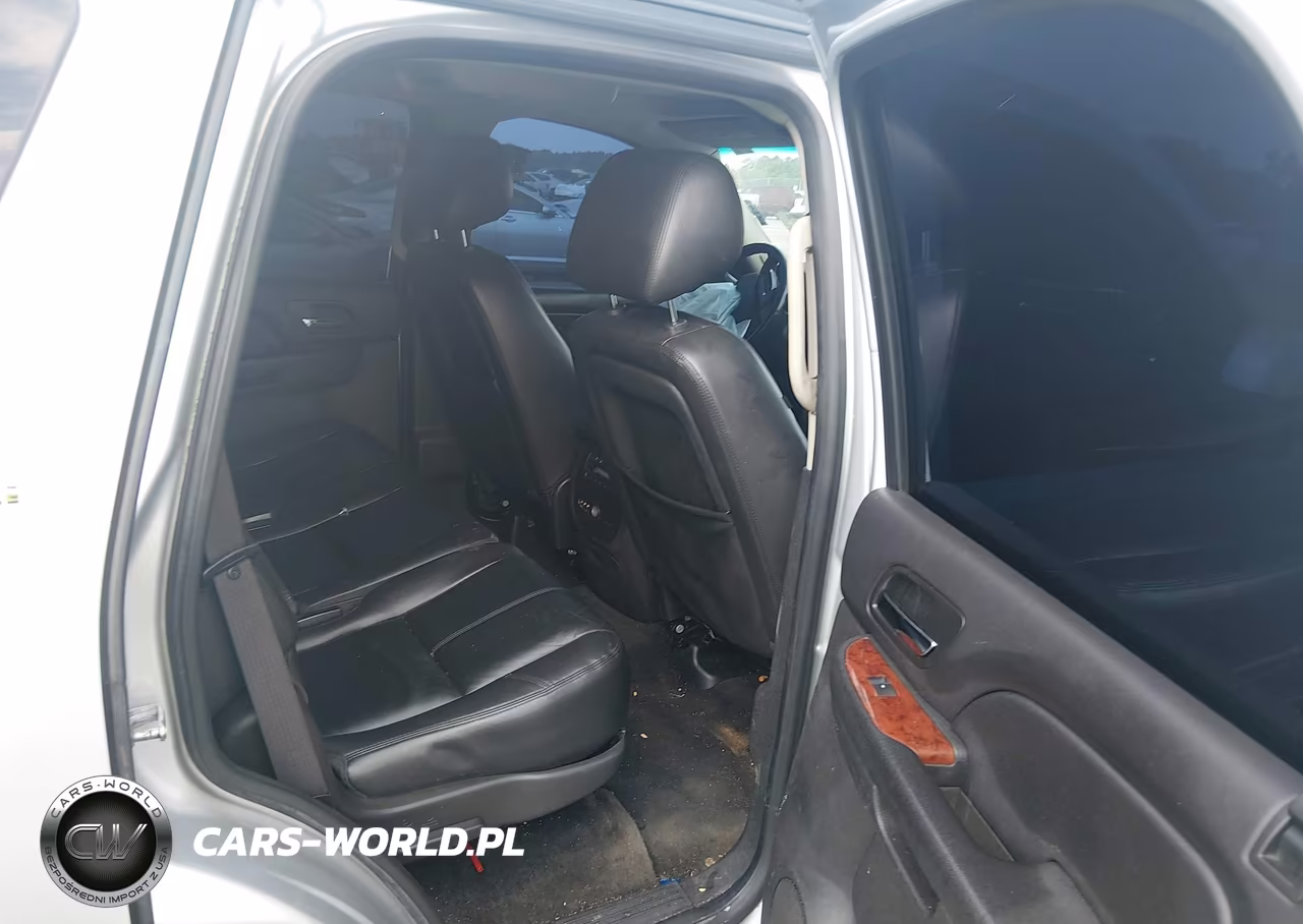 2013 Chevrolet Tahoe Lt VIN:1GNSKBE08DR129507 - 8