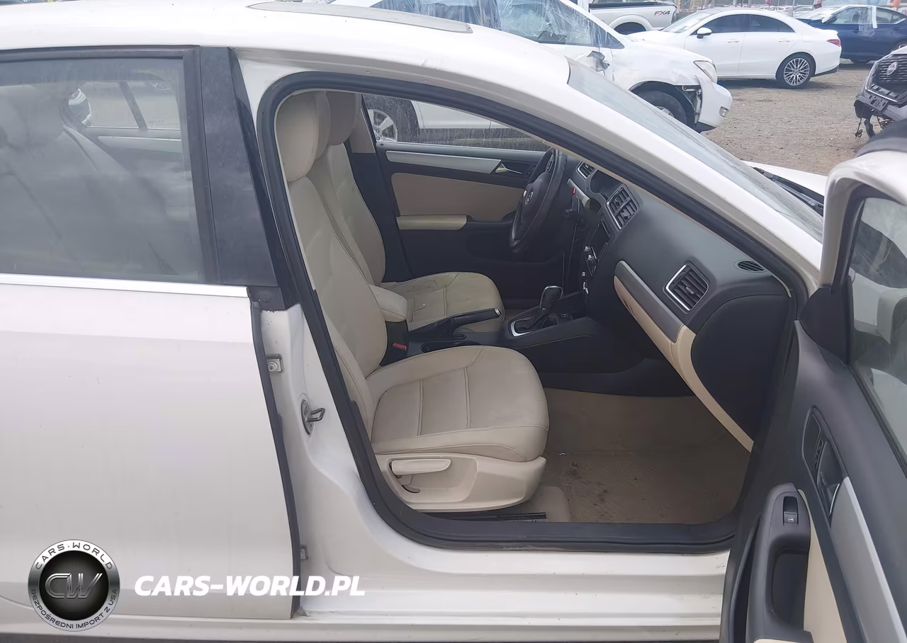 2011 Volkswagen Jetta 2.5L Sel VIN:3VWLX7AJ8BM359344 - 5