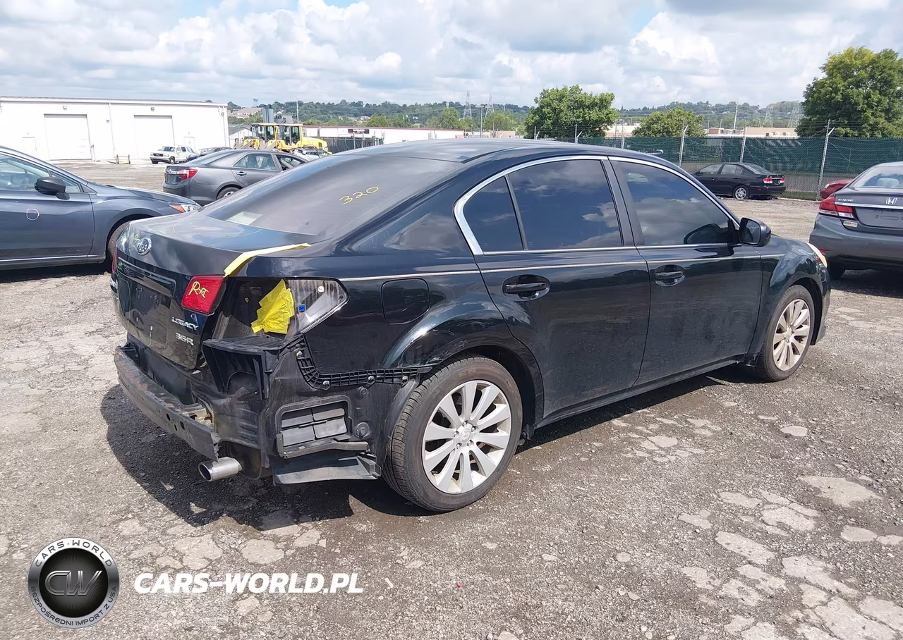 2010 Subaru Legacy 3.6R Limited VIN:4S3BMDL60A2245701 - 4