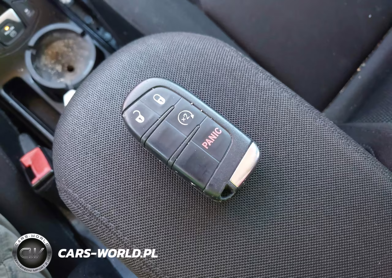 2018 Jeep Renegade Sport 4X4 VIN:ZACCJBAB8JPJ50940 - 11