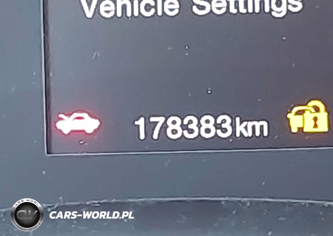 2018 Jeep Renegade Sport 4X4 VIN:ZACCJBAB8JPJ50940 - 15