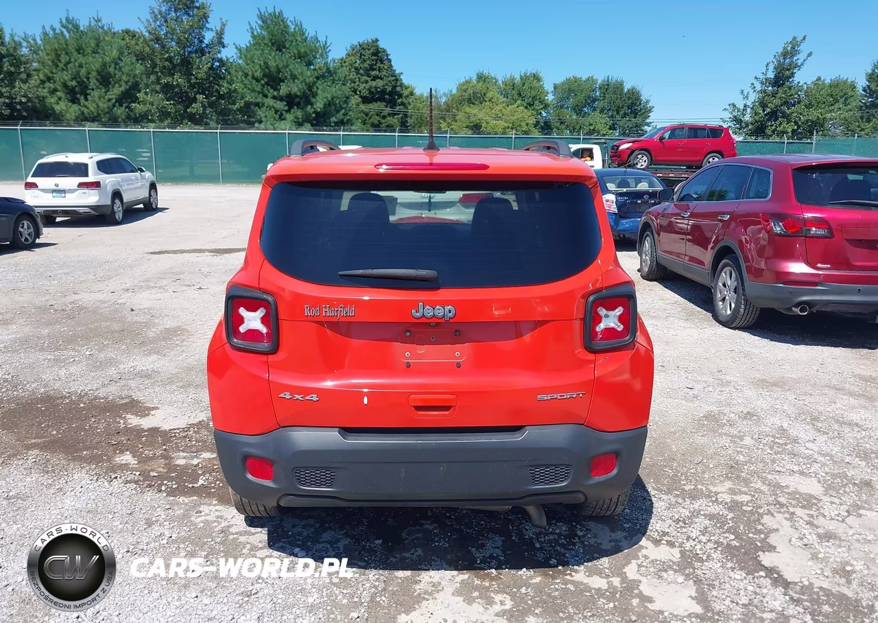 2018 Jeep Renegade Sport 4X4 VIN:ZACCJBAB8JPJ50940 - 16