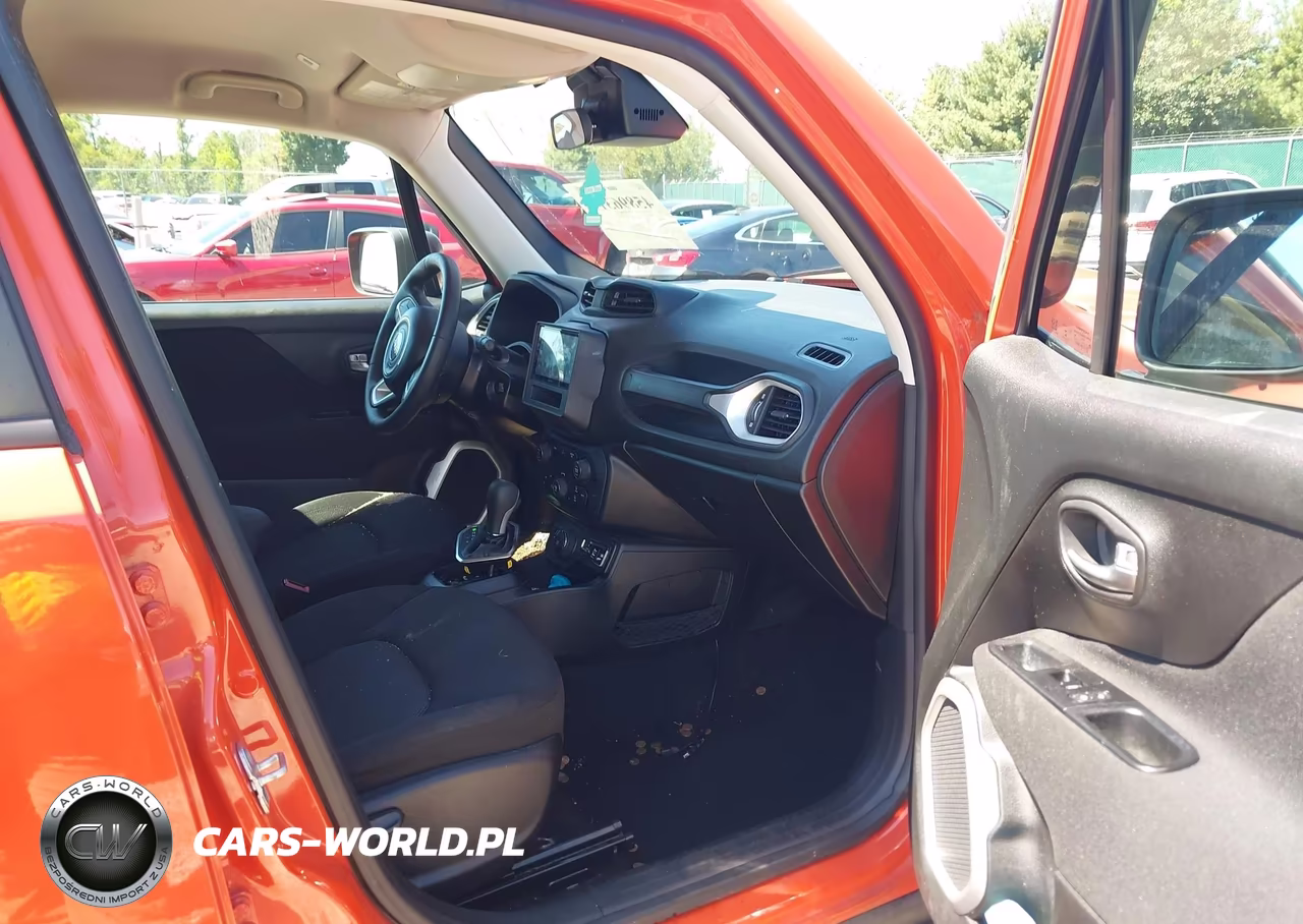 2018 Jeep Renegade Sport 4X4 VIN:ZACCJBAB8JPJ50940 - 5