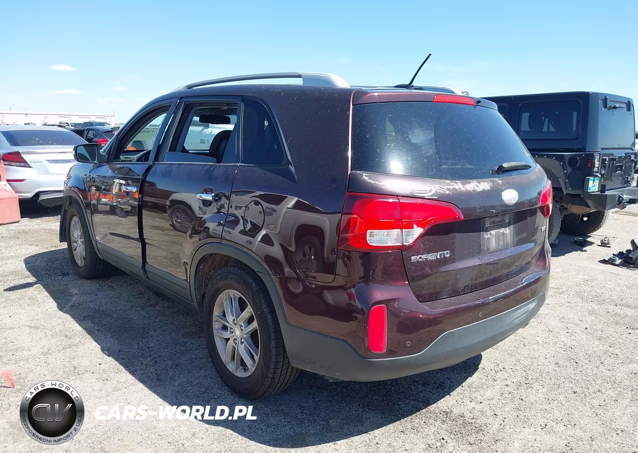 2014 Kia Sorento Lx VIN:5XYKTCA69EG438893 - 3