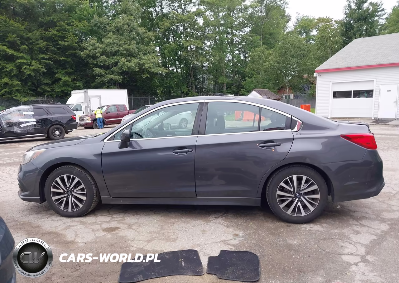2018 Subaru Legacy 2.5I Premium VIN:4S3BNAC67J3017667 - 14