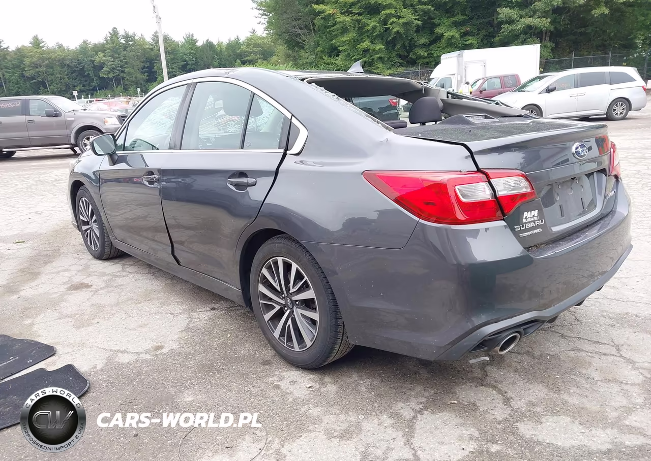 2018 Subaru Legacy 2.5I Premium VIN:4S3BNAC67J3017667 - 3