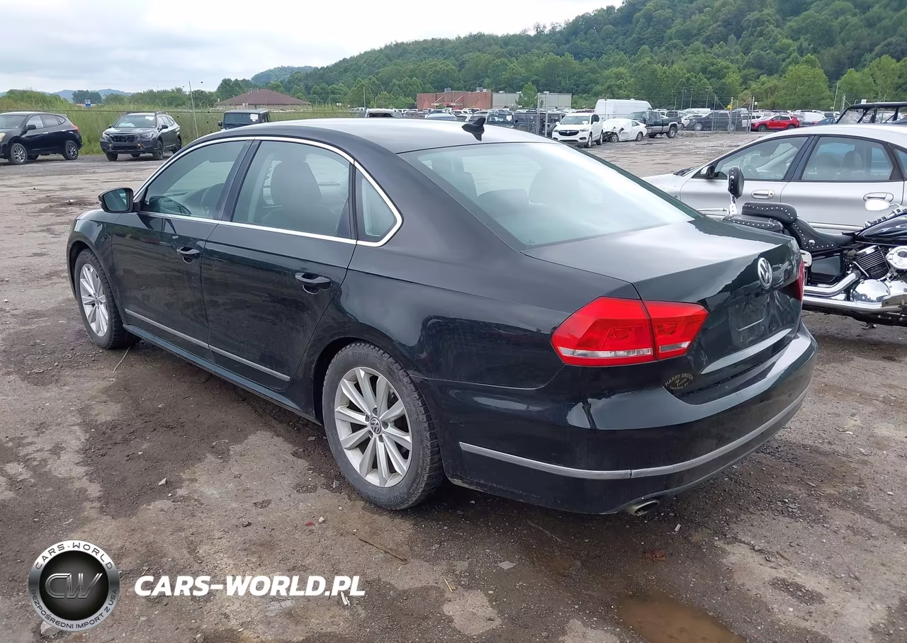 2013 Volkswagen Passat 2.5L Sel Premium VIN:1VWCP7A31DC147083 - 3