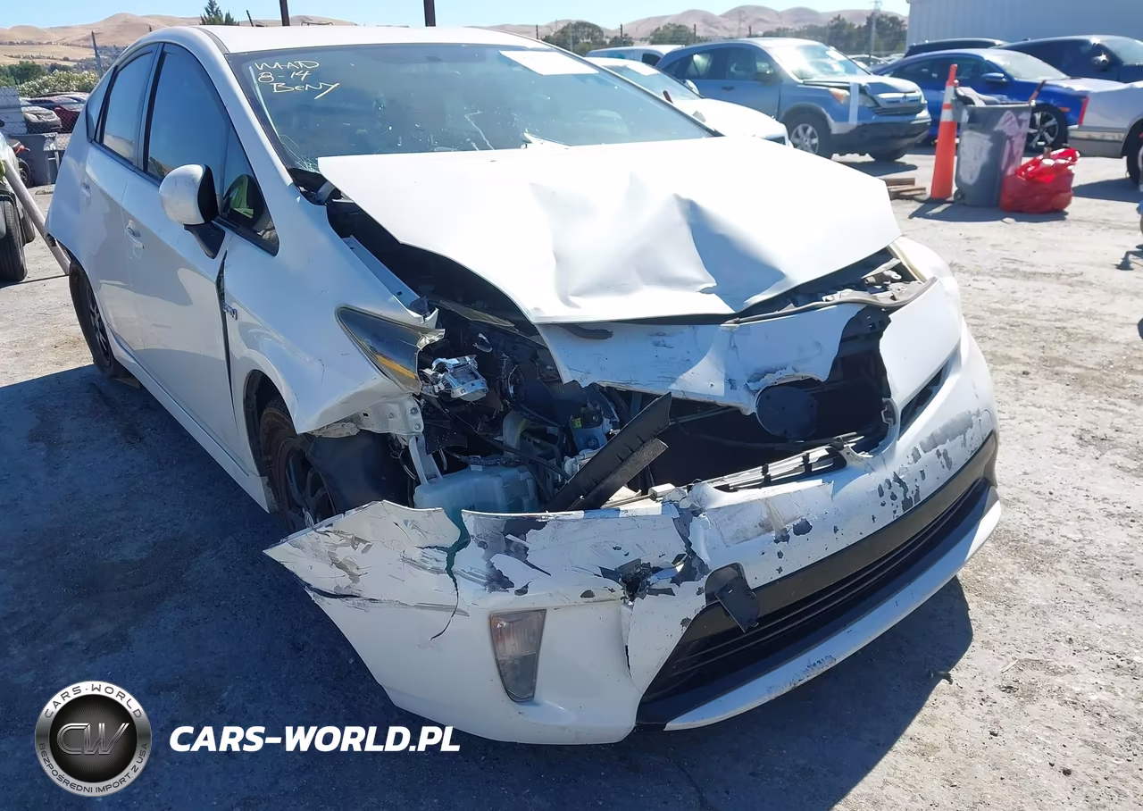 2015 Toyota Prius Two VIN:JTDKN3DUXF0446867 - 12
