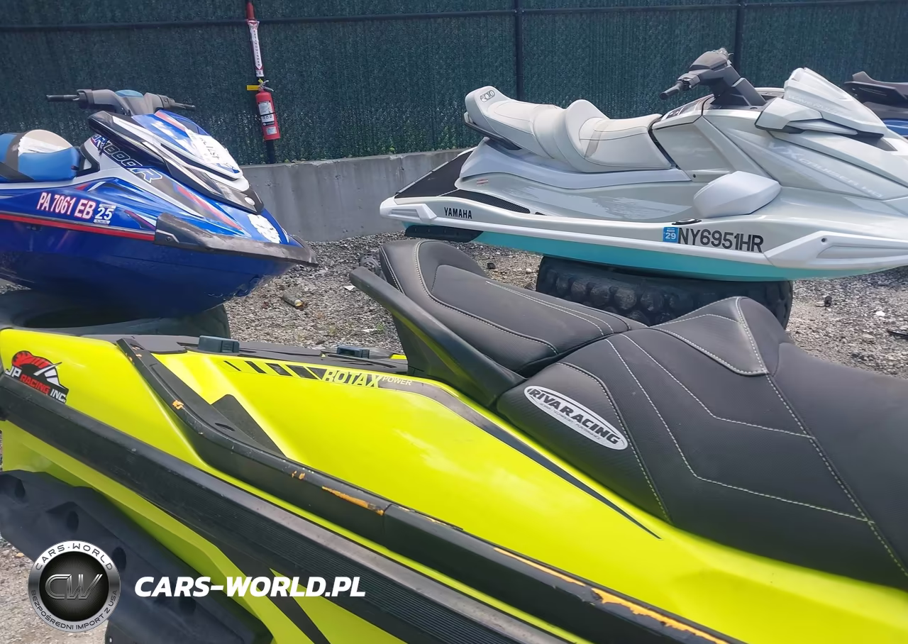 2018 Sea Doo Rxt-300 VIN:00000YDV12004C818 - 8