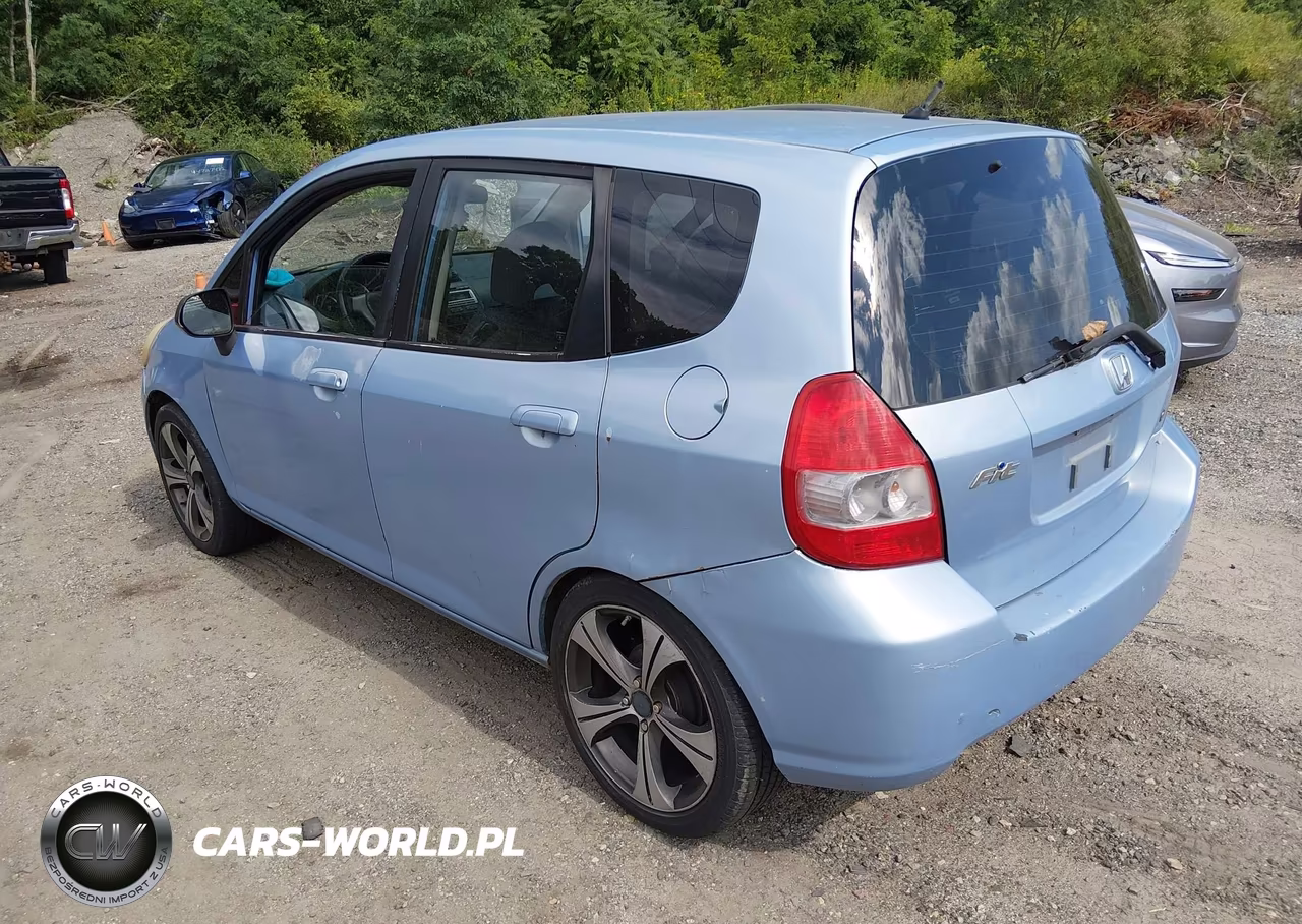 2008 Honda Fit VIN:JHMGD37498S056479 - 3