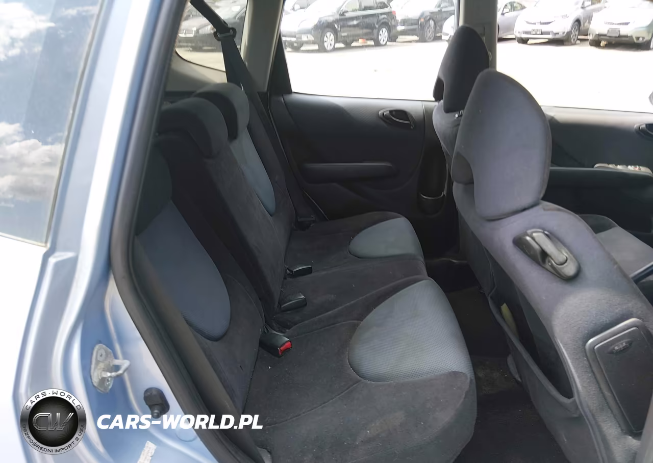 2008 Honda Fit VIN:JHMGD37498S056479 - 8