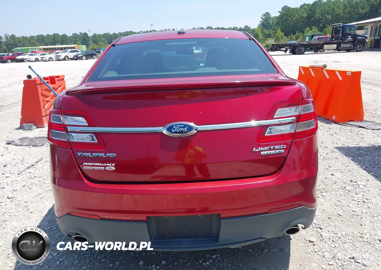 2015 Ford Taurus Limited VIN:1FAHP2F83FG155235 - 16