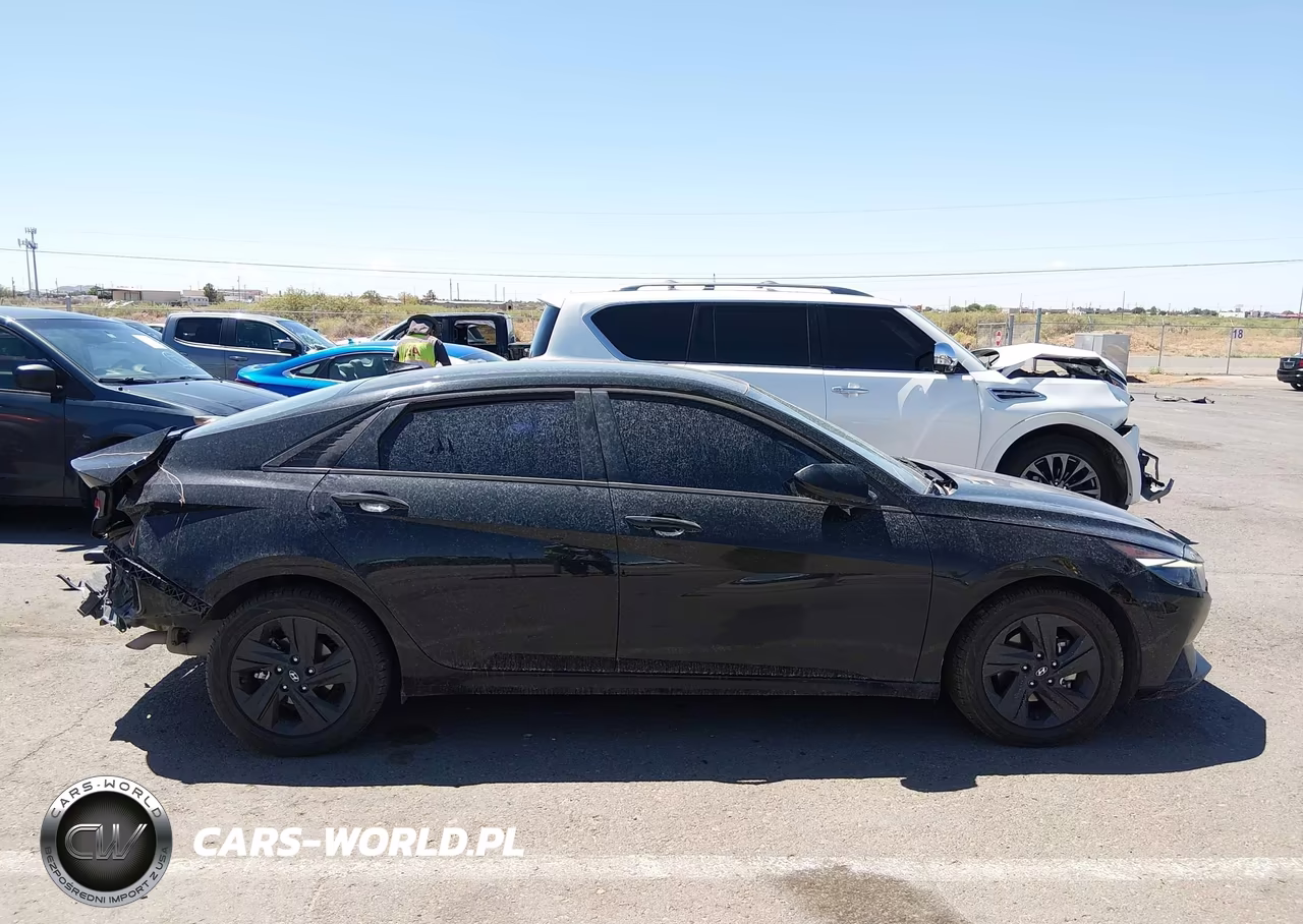 2021 Hyundai Elantra Sel VIN:5NPLS4AG2MH052037 - 13