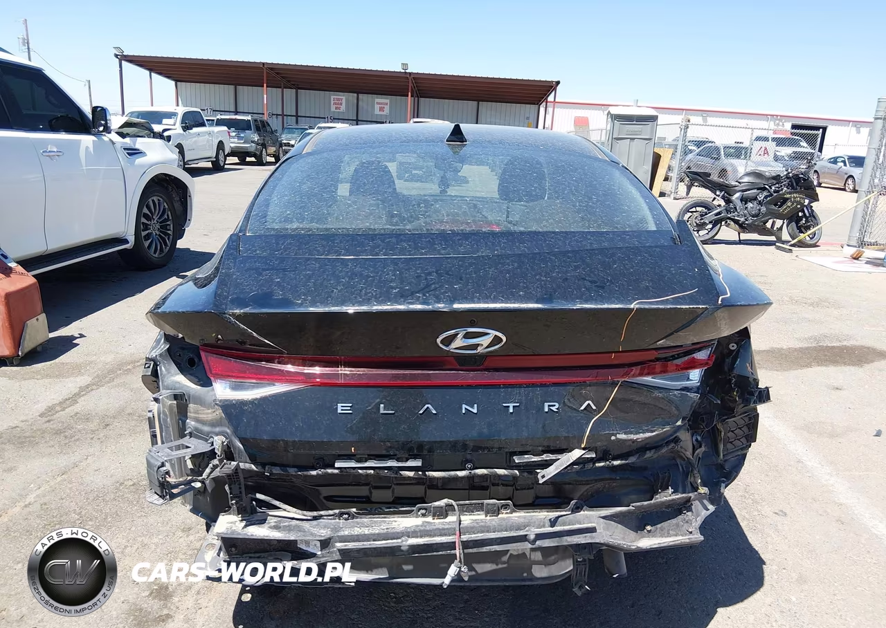 2021 Hyundai Elantra Sel VIN:5NPLS4AG2MH052037 - 16