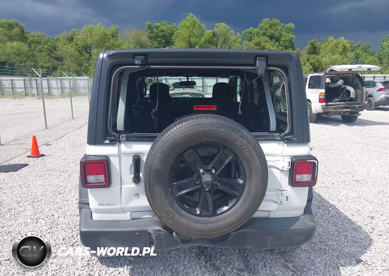2020 Jeep Wrangler Unlimited Sport Altitude 4X4 VIN:1C4HJXDNXLW266819 - 16