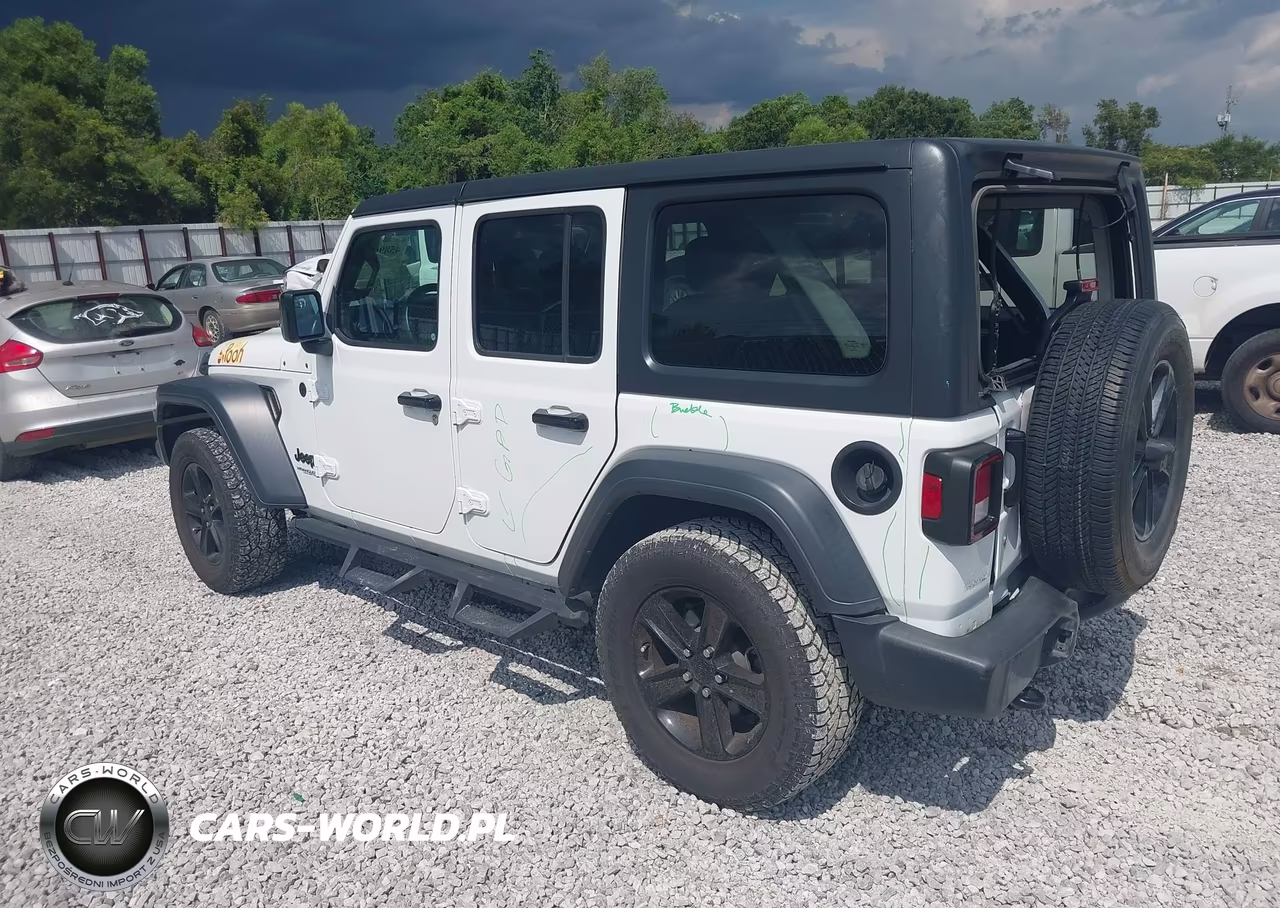 2020 Jeep Wrangler Unlimited Sport Altitude 4X4 VIN:1C4HJXDNXLW266819 - 3
