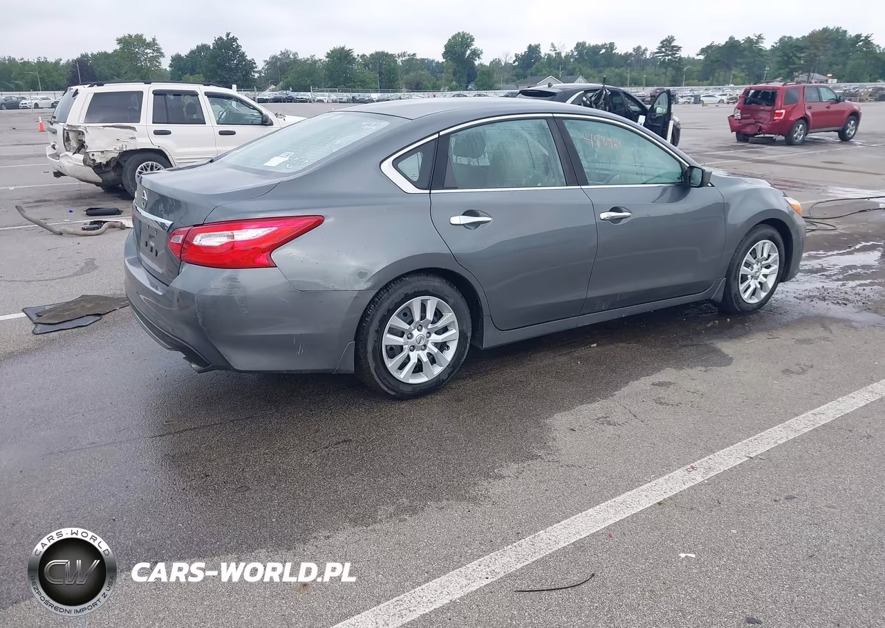 2016 Nissan Altima 2.5 S VIN:1N4AL3AP5GN391318 - 4