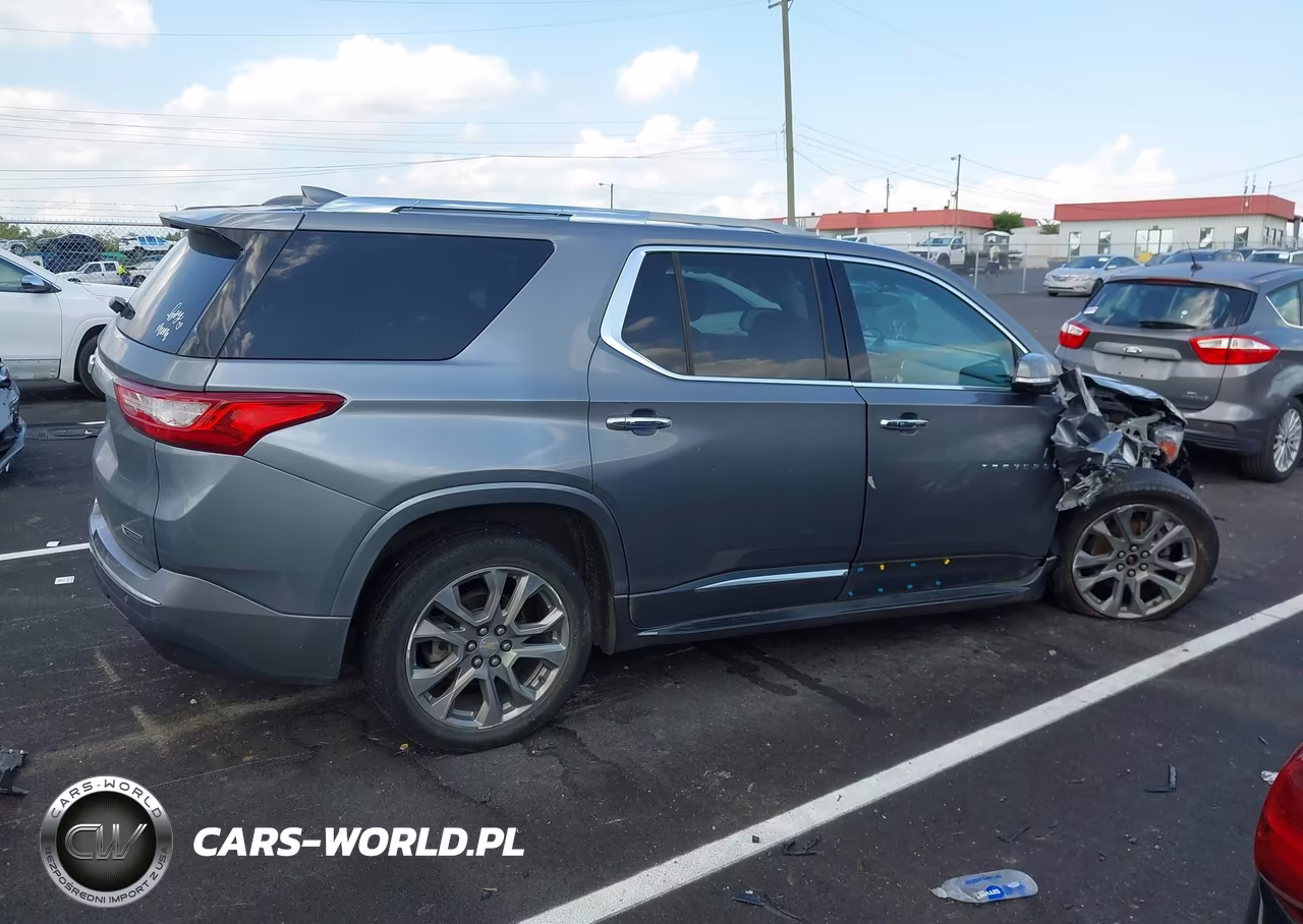 2018 Chevrolet Traverse Premier VIN:1GNEVJKW6JJ212032 - 13