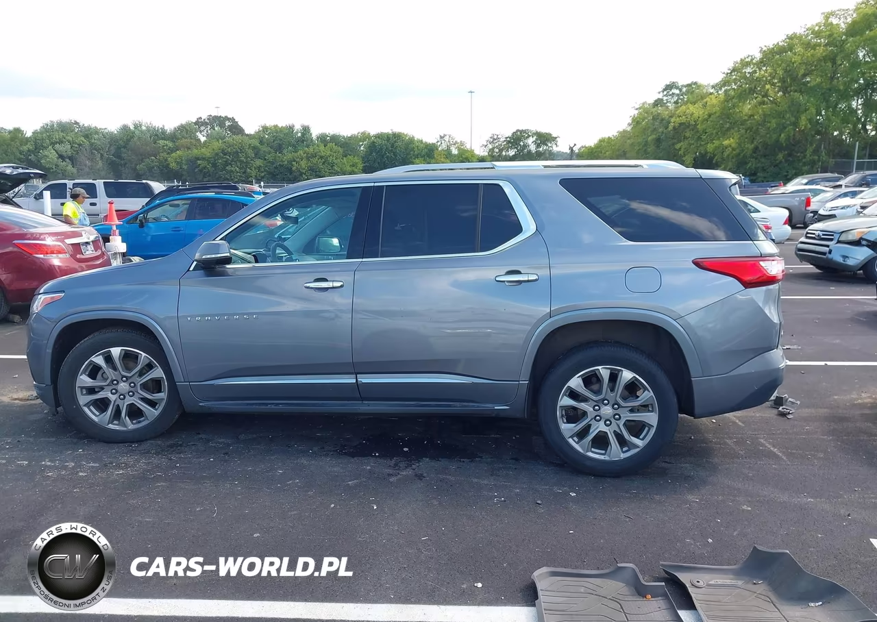 2018 Chevrolet Traverse Premier VIN:1GNEVJKW6JJ212032 - 14