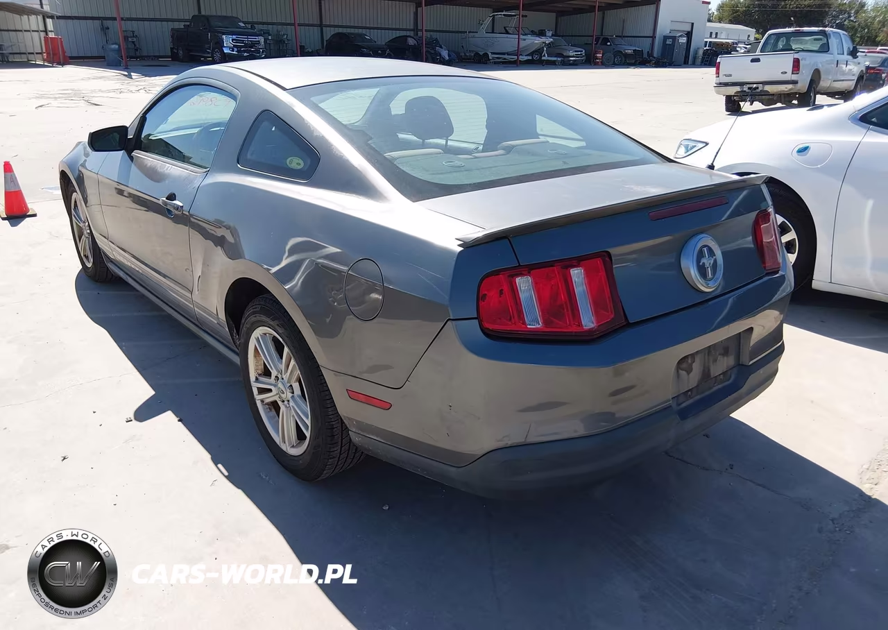 2010 Ford Mustang V6 VIN:1ZVBP8AN6A5164223 - 3