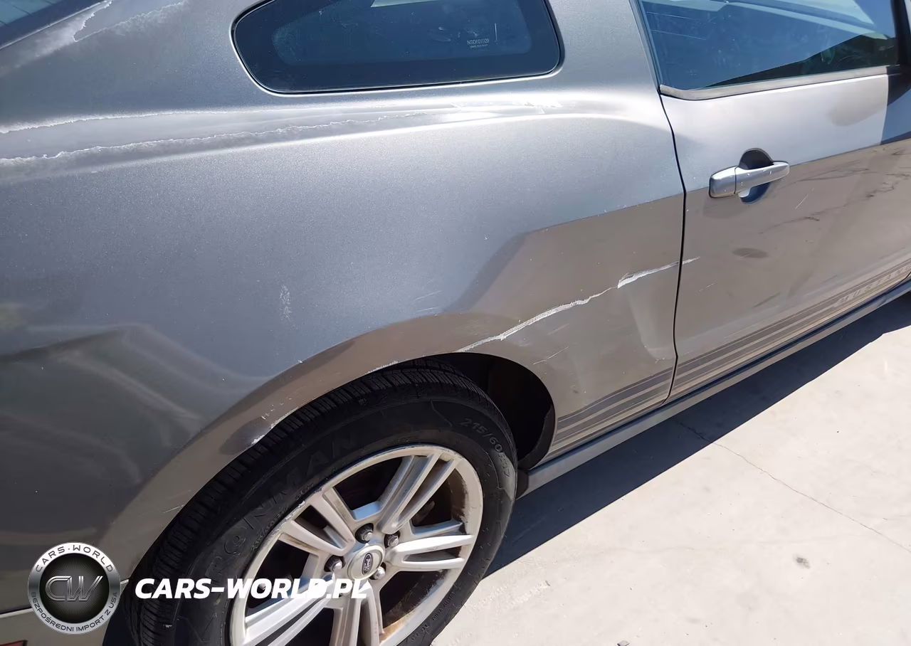 2010 Ford Mustang V6 VIN:1ZVBP8AN6A5164223 - 6