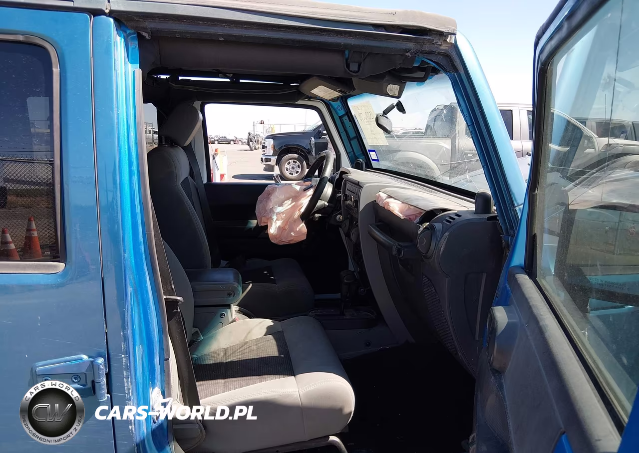 2010 Jeep Wrangler Unlimited Sport VIN:1J4BA3H17AL102166 - 5