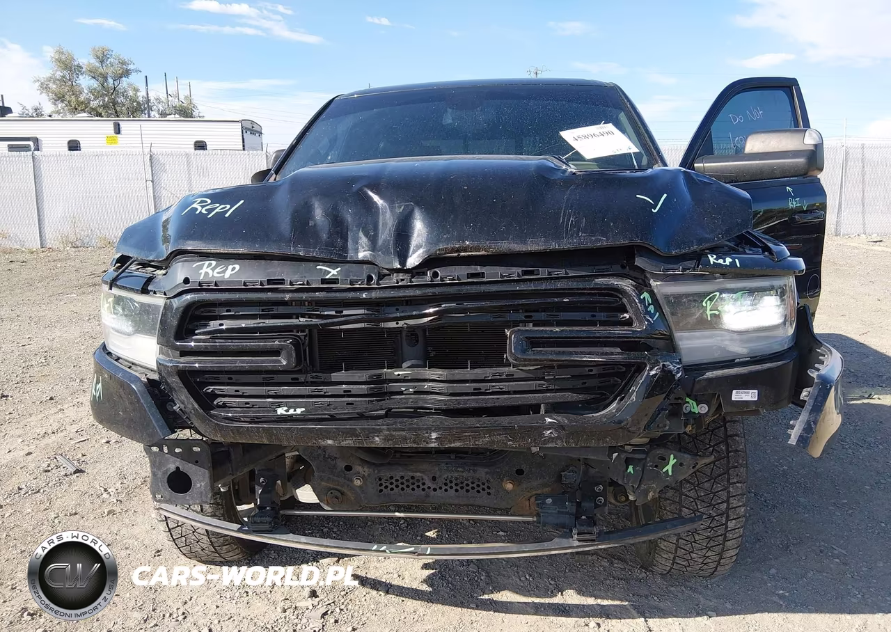 2019 Ram 1500 Laramie 4X4 6'4 Box VIN:1C6SRFRT2KN586230 - 6