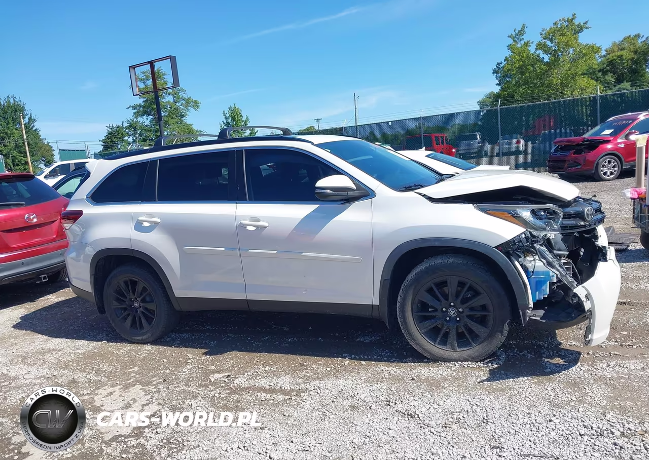 2019 Toyota Highlander Se VIN:5TDJZRFH3KS598841 - 13