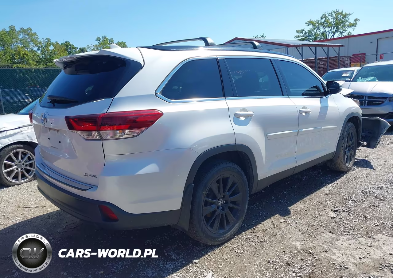 2019 Toyota Highlander Se VIN:5TDJZRFH3KS598841 - 4