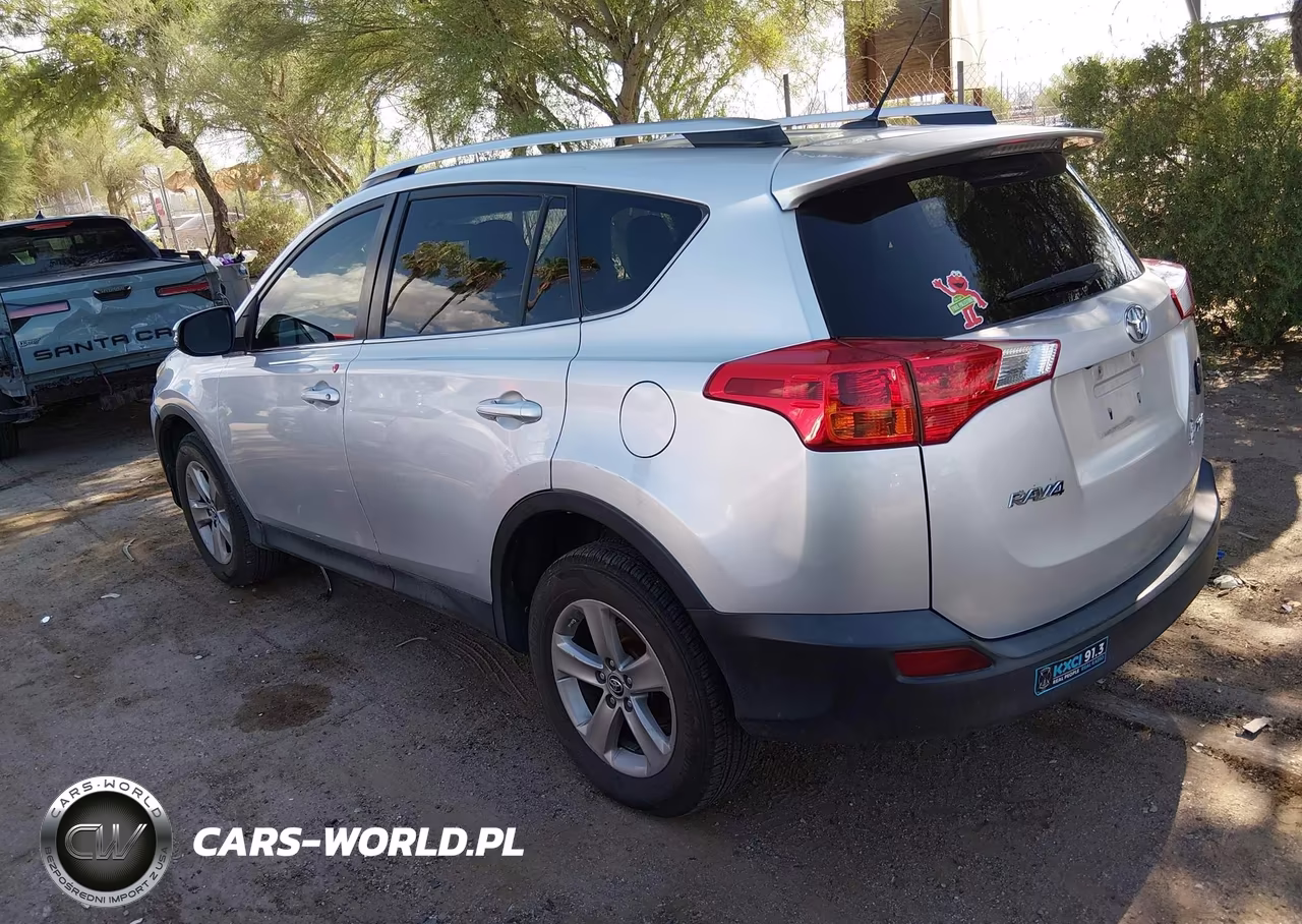2015 Toyota Rav4 Xle VIN:JTMWFREV5FD066160 - 3