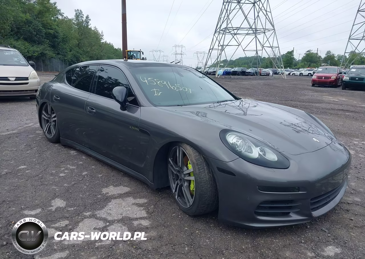 PORSCHE PANAMERA E-HYBRID