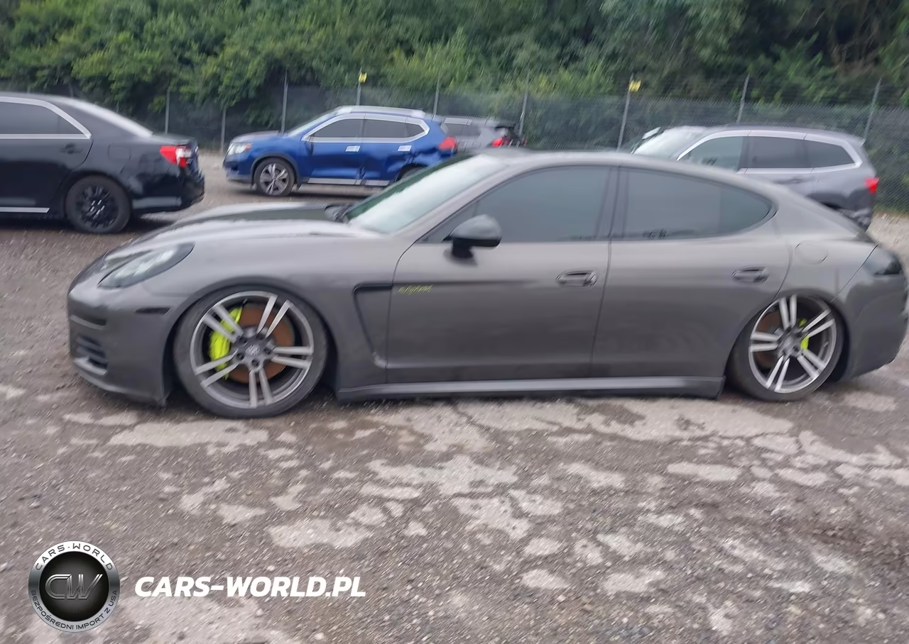 PORSCHE PANAMERA E-HYBRID VIN:WP0AD2A70EL044232 - 15