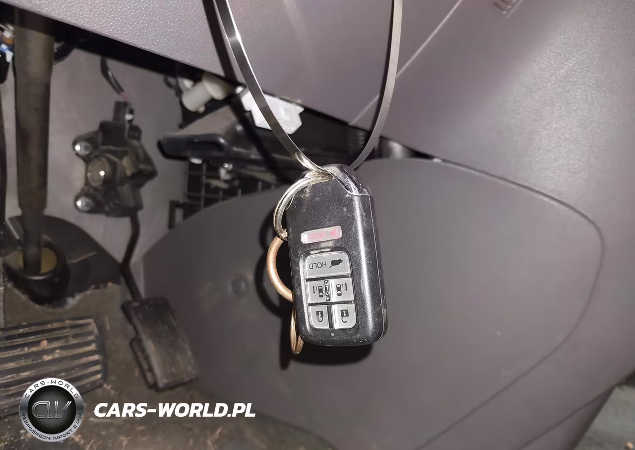 2015 Honda Odyssey Touring-Touring Elite VIN:5FNRL5H97FB015877 - 11
