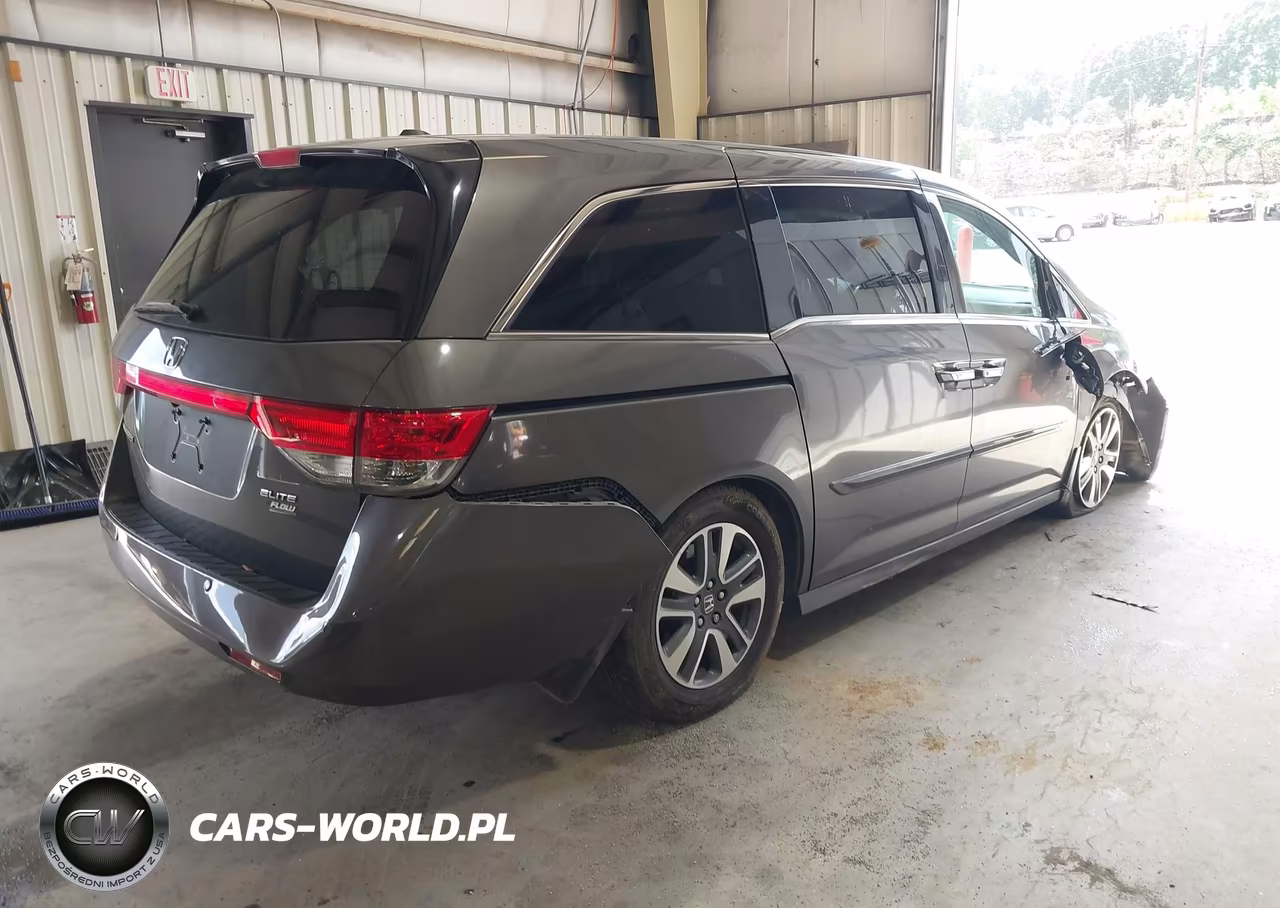 2015 Honda Odyssey Touring-Touring Elite VIN:5FNRL5H97FB015877 - 4