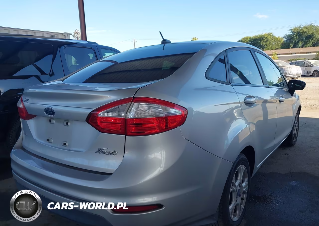 2015 Ford Fiesta Se VIN:3FADP4BJ2FM190969 - 4