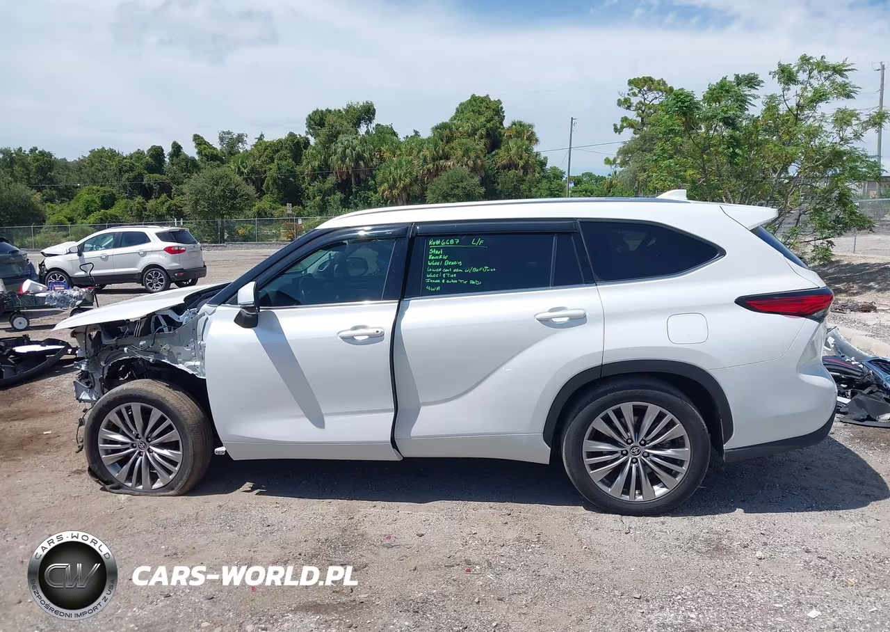 2023 Toyota Highlander Hybrid Platinum VIN:5TDFARAH7PS021838 - 15