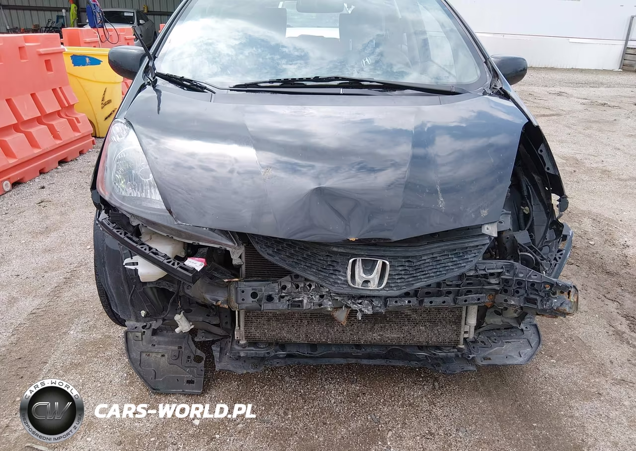2013 Honda Fit VIN:JHMGE8H38DC067235 - 12