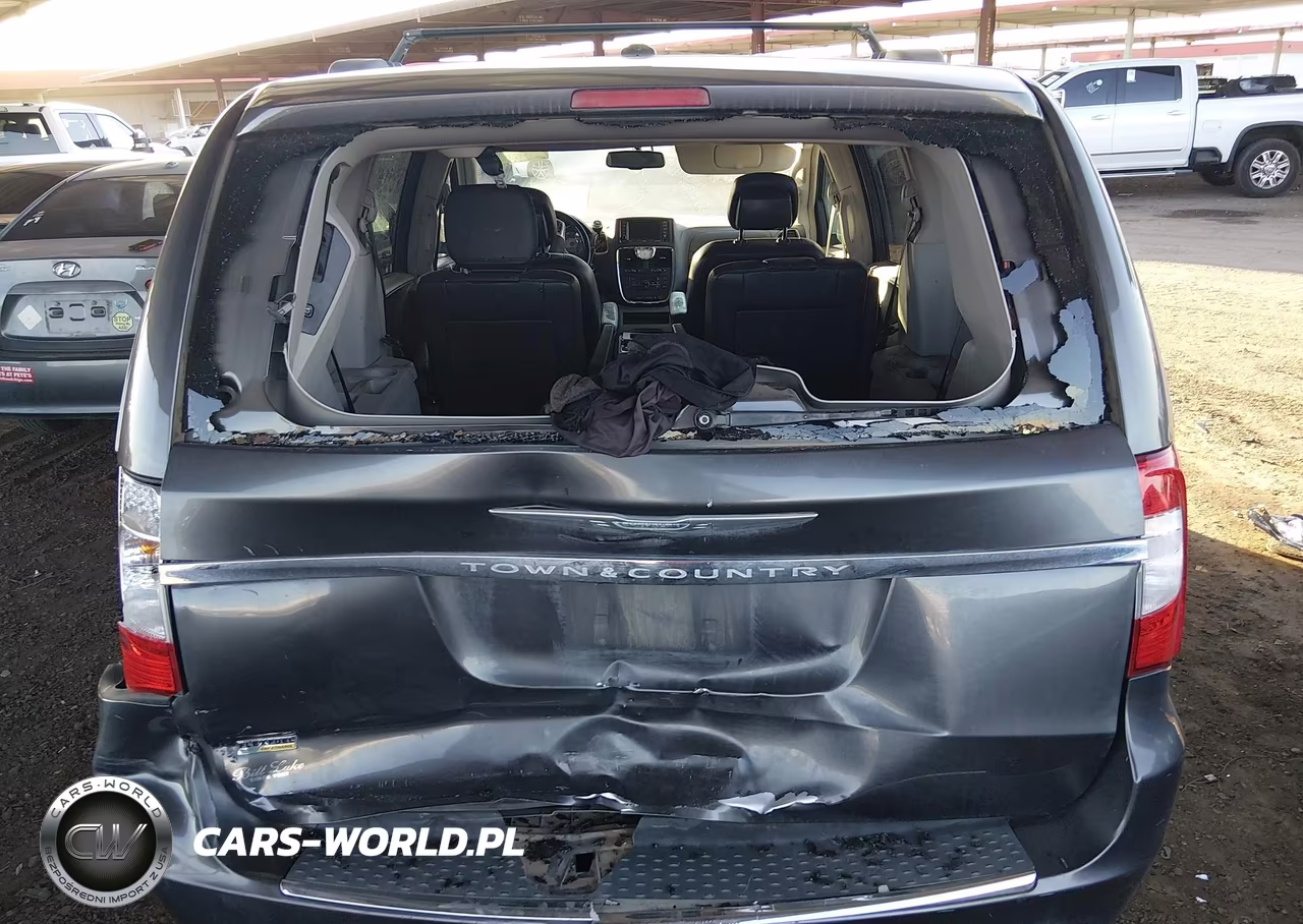 2016 Chrysler Town & Country Touring VIN:2C4RC1BG6GR282093 - 15
