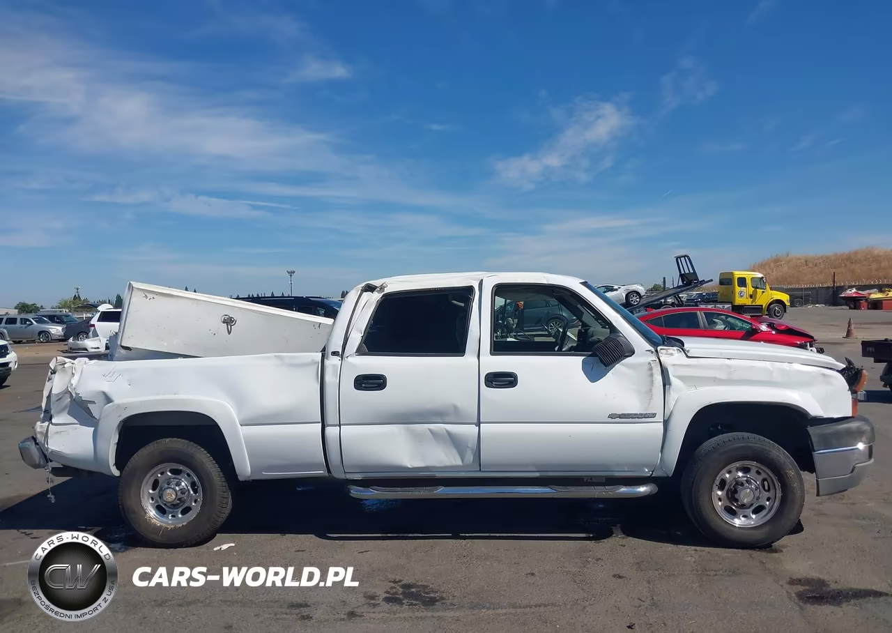 2004 Chevrolet Silverado 2500Hd Ls VIN:1GCHC23U24F241632 - 12