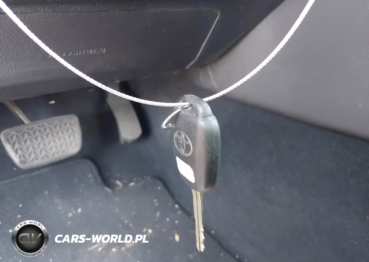 2017 Toyota Camry Se VIN:4T1BF1FK8HU755077 - 11