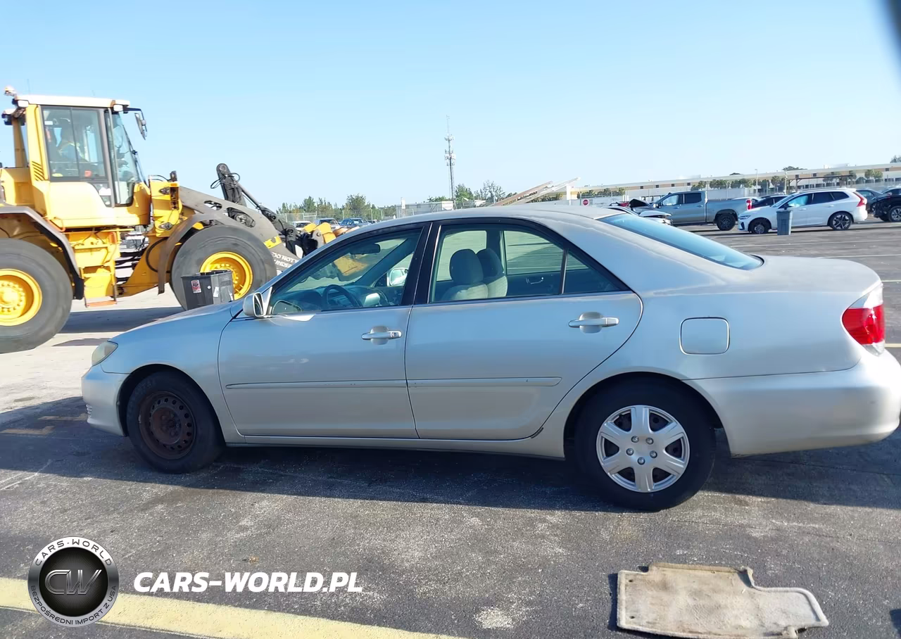 2006 Toyota Camry Le VIN:4T1BE30KX6U164477 - 14