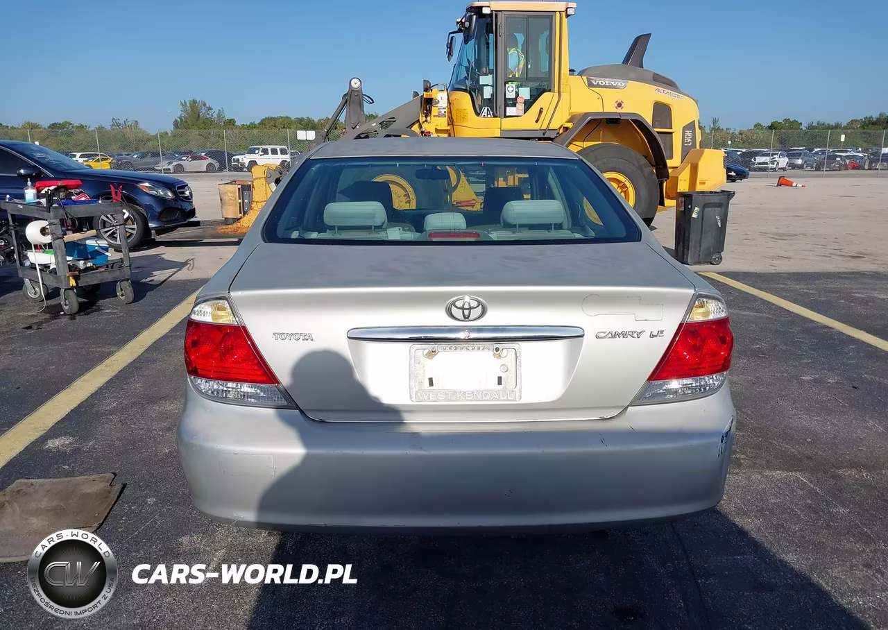2006 Toyota Camry Le VIN:4T1BE30KX6U164477 - 16