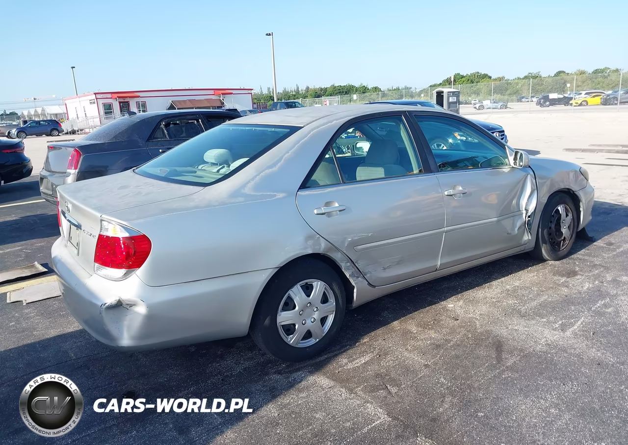 2006 Toyota Camry Le VIN:4T1BE30KX6U164477 - 4