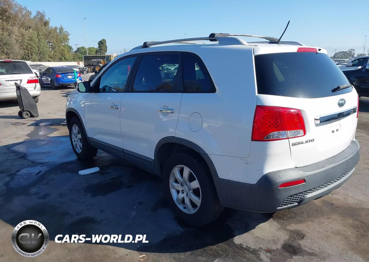 2011 Kia Sorento Lx V6 VIN:5XYKT4A25BG164154 - 3