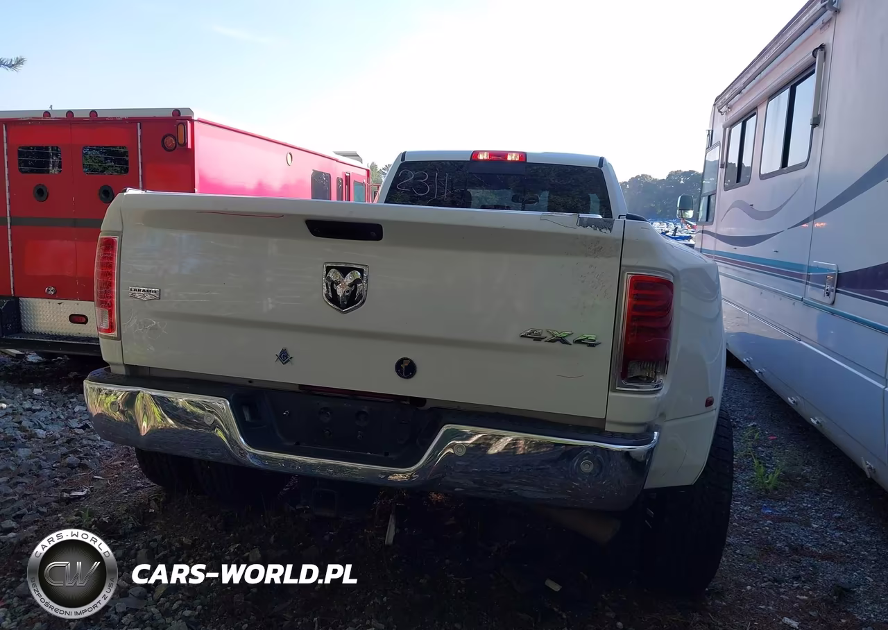 2018 Ram 3500 VIN:3C63RRJLXJG292177 - 15