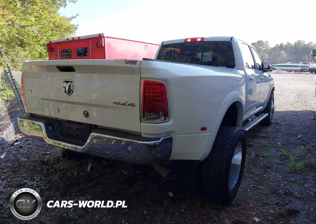 2018 Ram 3500 VIN:3C63RRJLXJG292177 - 4