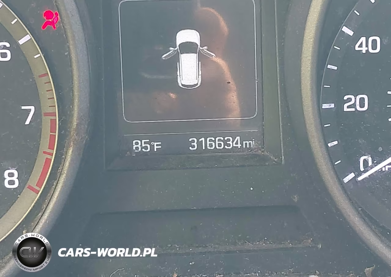 2017 Hyundai Santa Fe Sport 2.4L VIN:5NMZTDLB1HH000135 - 15