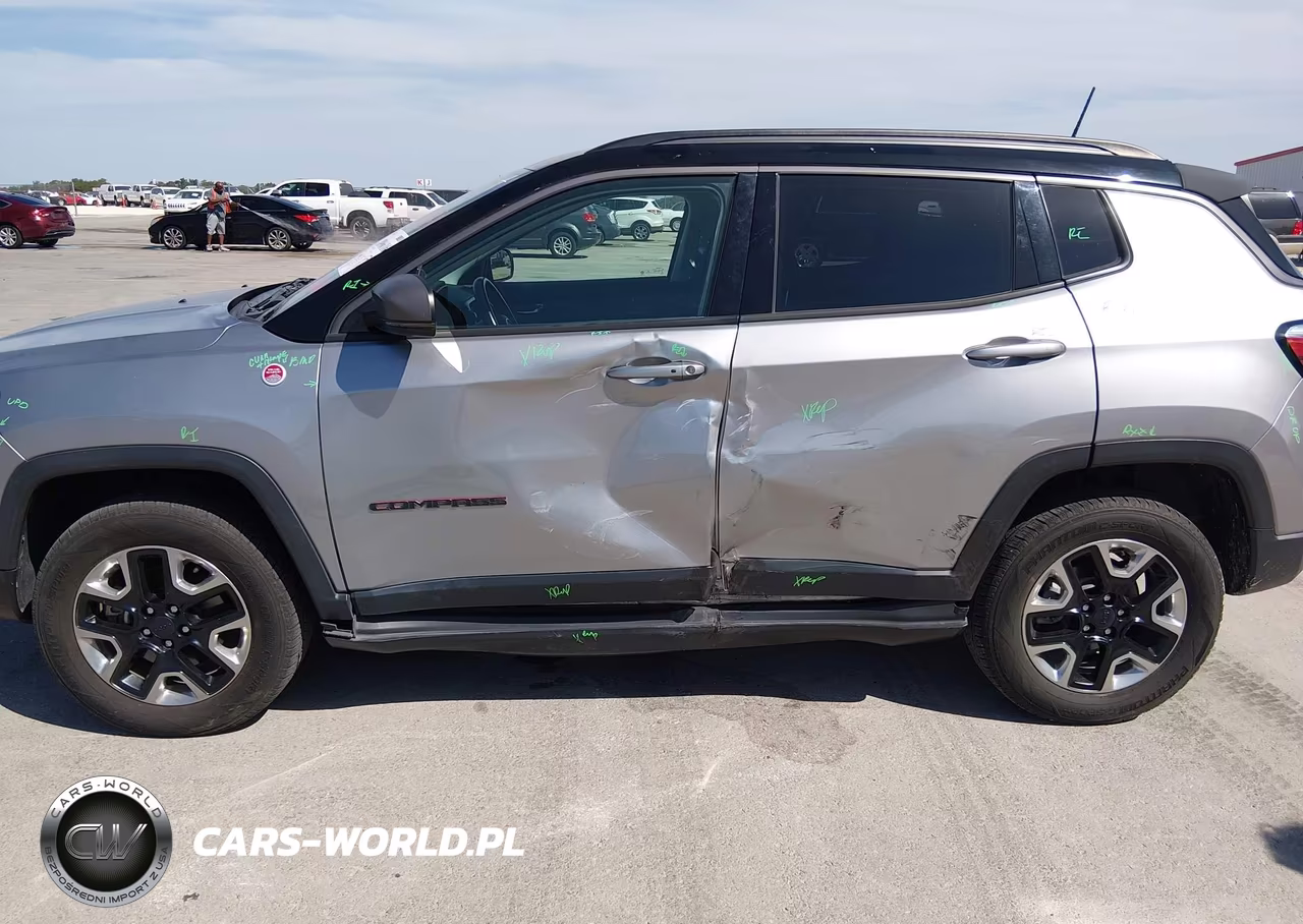2018 Jeep Compass Trailhawk 4X4 VIN:3C4NJDDB5JT328332 - 14
